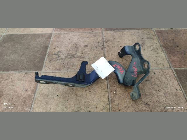 bontott TOYOTA COROLLA VERSO Motorháztető Jobb Zsanér