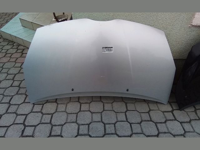 bontott TOYOTA COROLLA VERSO Motorháztető