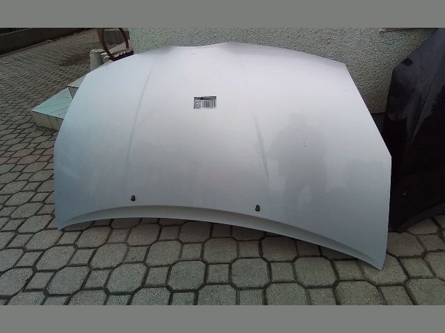 bontott TOYOTA COROLLA VERSO Motorháztető