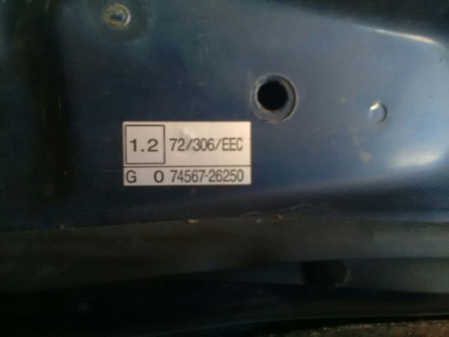 bontott TOYOTA COROLLA VERSO Motorháztető