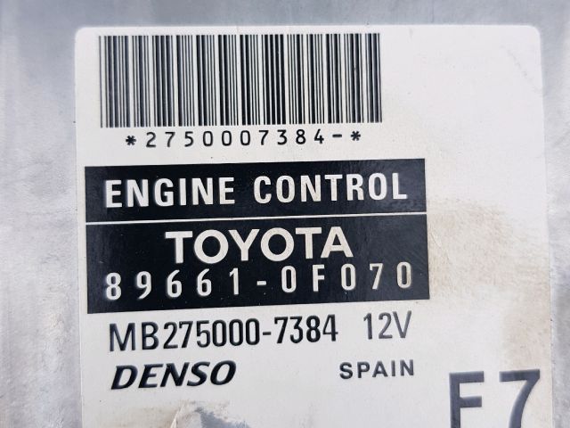 bontott TOYOTA COROLLA VERSO Motorvezérlő