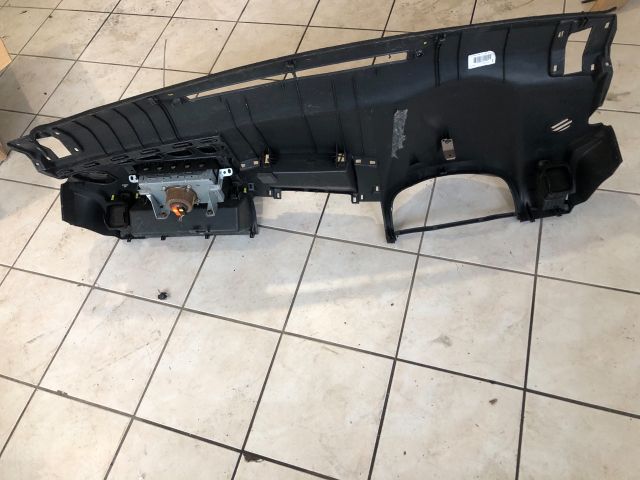 bontott TOYOTA COROLLA VERSO Műszerfal Héj