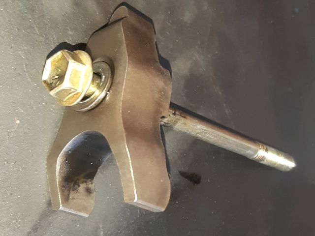 bontott TOYOTA COROLLA VERSO Porlasztó Lefogató