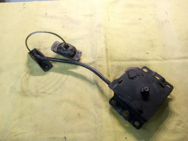 bontott TOYOTA COROLLA VERSO Pótkerék Rögzítő