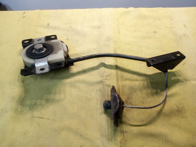 bontott TOYOTA COROLLA VERSO Pótkerék Rögzítő