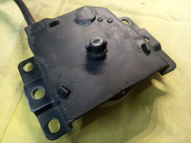 bontott TOYOTA COROLLA VERSO Pótkerék Rögzítő