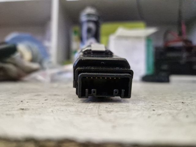 bontott TOYOTA COROLLA VERSO Start / Stop Indító Gomb