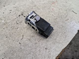 bontott TOYOTA COROLLA VERSO Start / Stop Indító Gomb