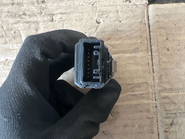 bontott TOYOTA COROLLA VERSO Start / Stop Indító Gomb