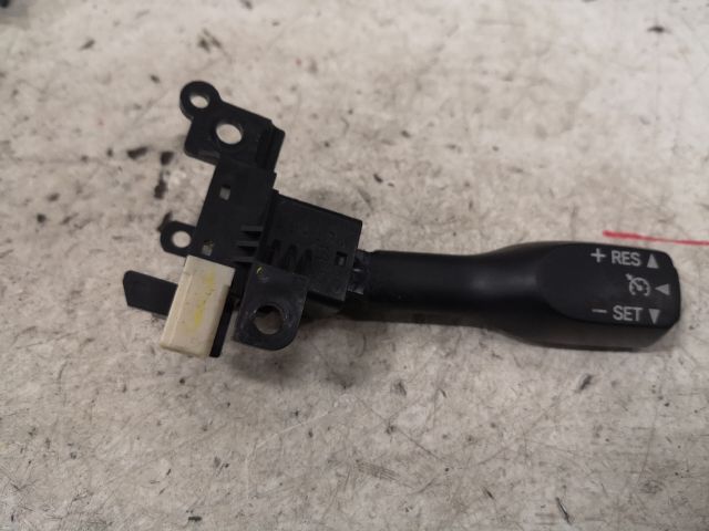 bontott TOYOTA COROLLA VERSO Tempomat Kar (Magában)