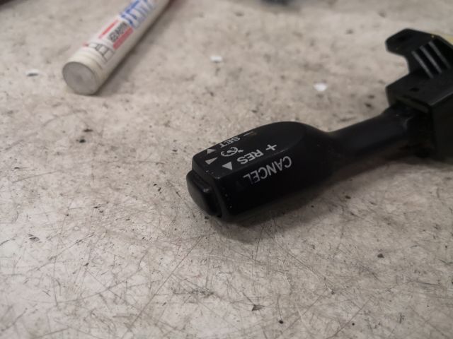 bontott TOYOTA COROLLA VERSO Tempomat Kar (Magában)