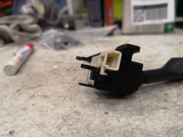 bontott TOYOTA COROLLA VERSO Tempomat Kar (Magában)