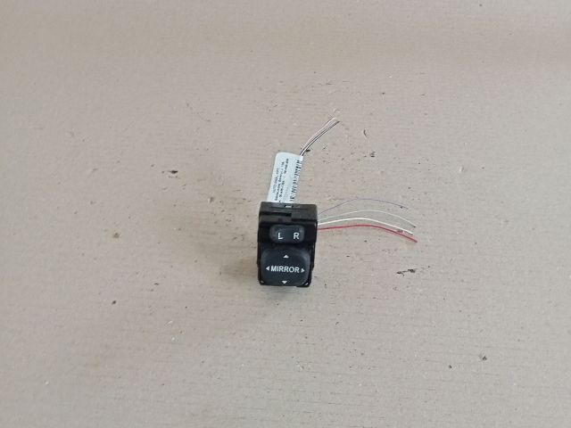 bontott TOYOTA COROLLA VERSO Tükör Állító Elektronika