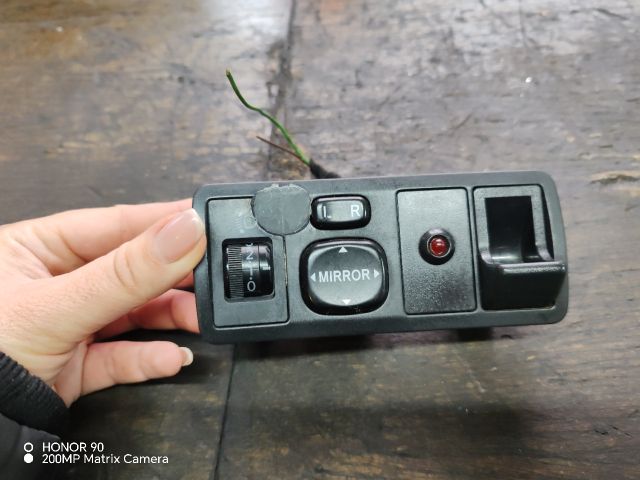 bontott TOYOTA COROLLA VERSO Tükör Kapcsoló