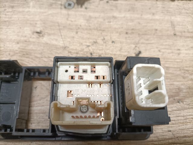 bontott TOYOTA COROLLA VERSO Tükör Kapcsoló