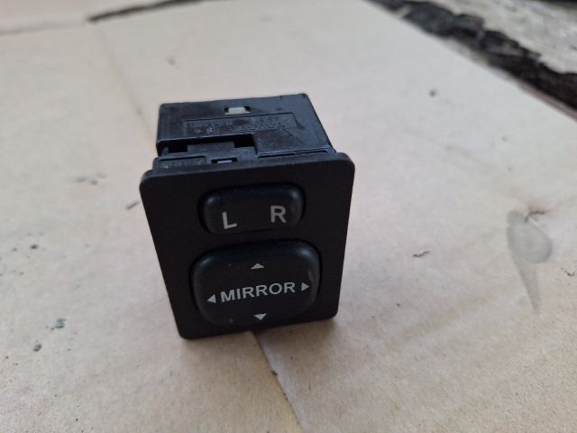 bontott TOYOTA COROLLA VERSO Tükör Kapcsoló