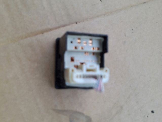 bontott TOYOTA COROLLA VERSO Tükör Kapcsoló