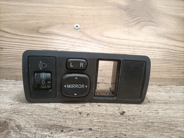 bontott TOYOTA COROLLA VERSO Tükör Kapcsoló