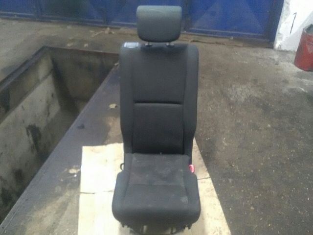 bontott TOYOTA COROLLA VERSO Ülés (Pozíciófüggetlen)