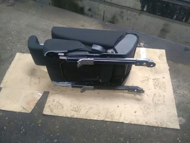 bontott TOYOTA COROLLA VERSO Ülés (Pozíciófüggetlen)