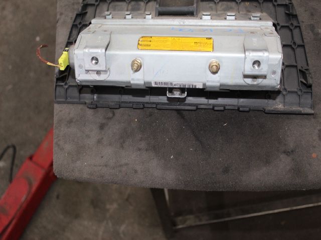 bontott TOYOTA COROLLA VERSO Utasoldali Légzsák