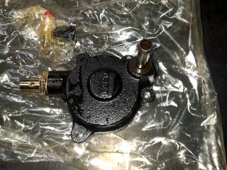 bontott TOYOTA DYNA Vákumpumpa