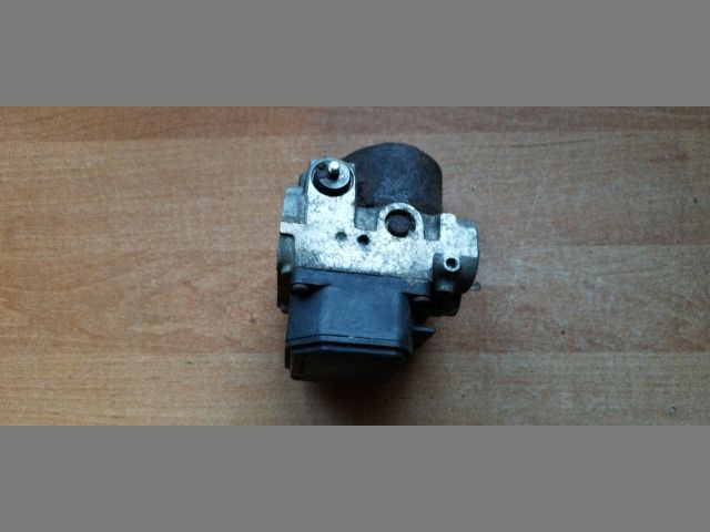 bontott TOYOTA DYNA ABS Kocka