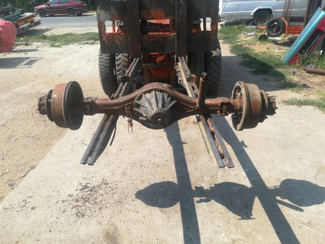 bontott TOYOTA DYNA Hátsó Híd (Dobfékes)