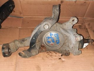 bontott TOYOTA DYNA Jobb első Csonkállvány