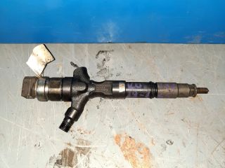 bontott TOYOTA DYNA Porlasztó (1 db)