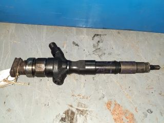 bontott TOYOTA DYNA Porlasztó (1 db)