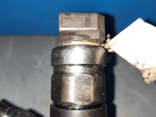 bontott TOYOTA DYNA Porlasztó (1 db)