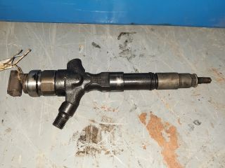 bontott TOYOTA DYNA Porlasztó (1 db)