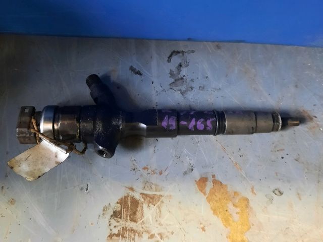 bontott TOYOTA DYNA Porlasztó (1 db)