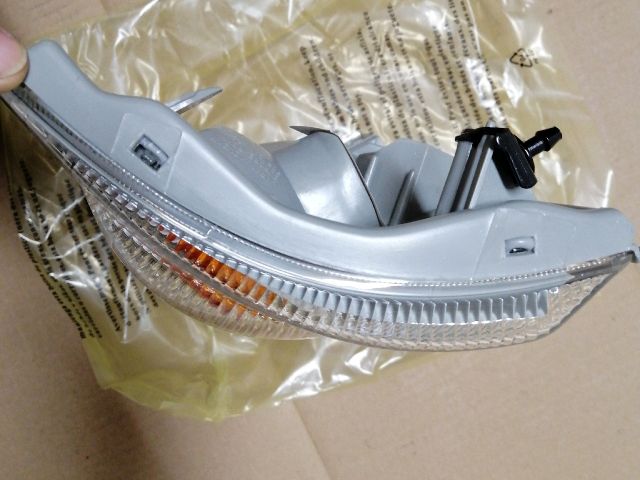 bontott TOYOTA DYNA Bal első Irányjelző