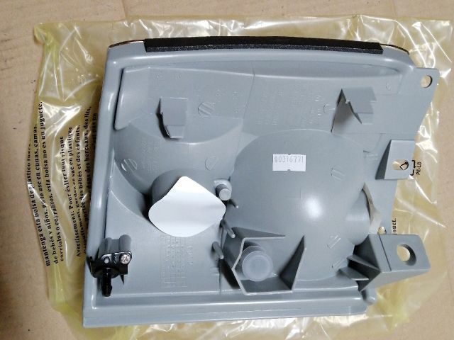 bontott TOYOTA DYNA Bal első Irányjelző