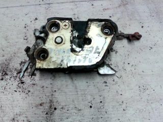 bontott TOYOTA DYNA Jobb első Ajtózár