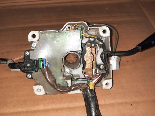 bontott TOYOTA DYNA Komplett Kormánykapcsoló (Bajuszkapcsoló)