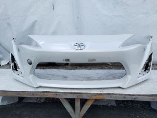 bontott TOYOTA GT 86 Első Lökhárító (Üresen)