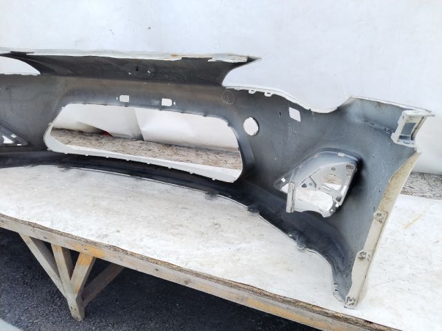 bontott TOYOTA GT 86 Első Lökhárító (Üresen)