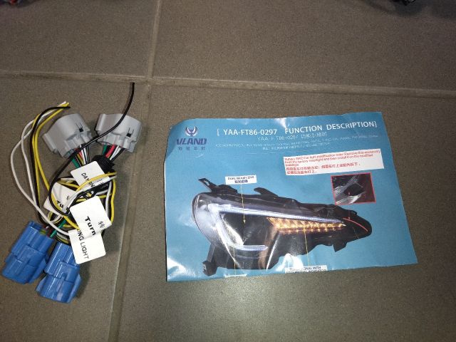 bontott TOYOTA GT 86 Fényszóró Pár