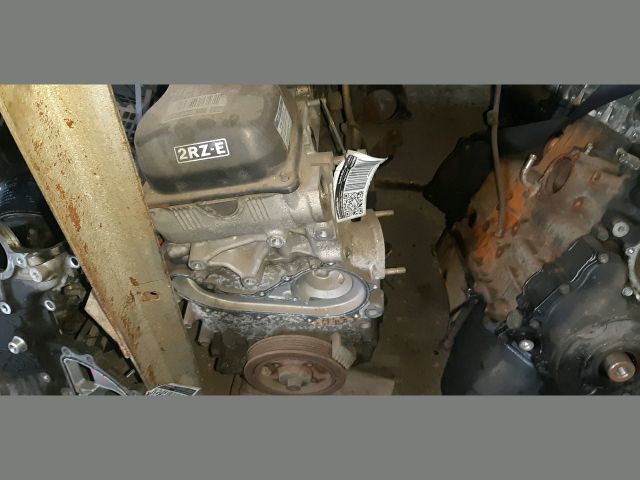 bontott TOYOTA HIACE Motor (Fűzött blokk hengerfejjel)