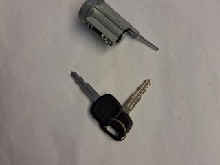 bontott TOYOTA HIACE Gyújtáskapcsoló