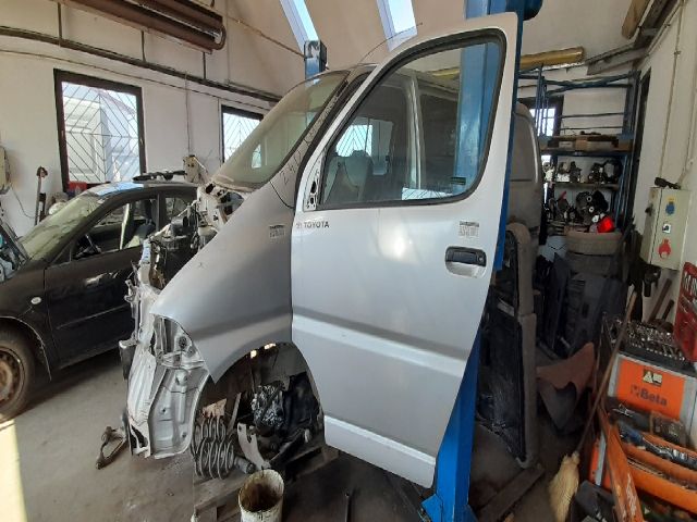 bontott TOYOTA HIACE Hengerfej