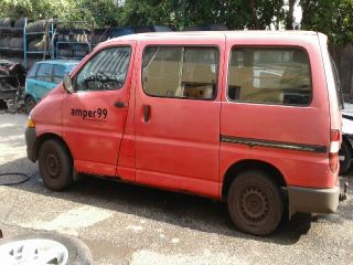 bontott TOYOTA HIACE Jobb első Féknyereg Munkahengerrel