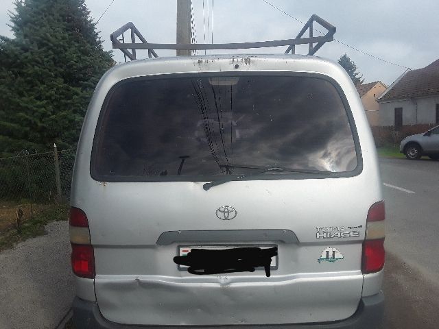 bontott TOYOTA HIACE Kiegyenlítő Tartály