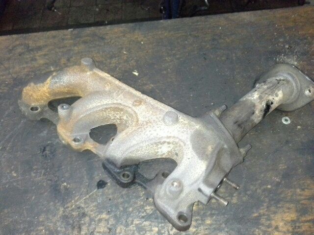 bontott TOYOTA HIACE Leömlő (Soros)