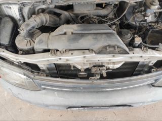 bontott TOYOTA HIACE Biztosítéktábla Motortér