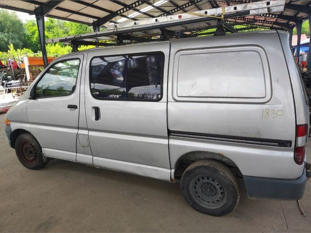 bontott TOYOTA HIACE Homlokfal (Üres lemez)