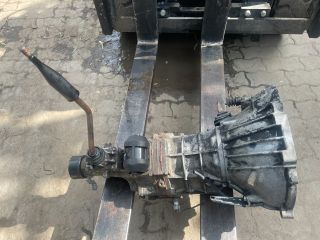 bontott TOYOTA HIACE Váltó (Mechanikus)